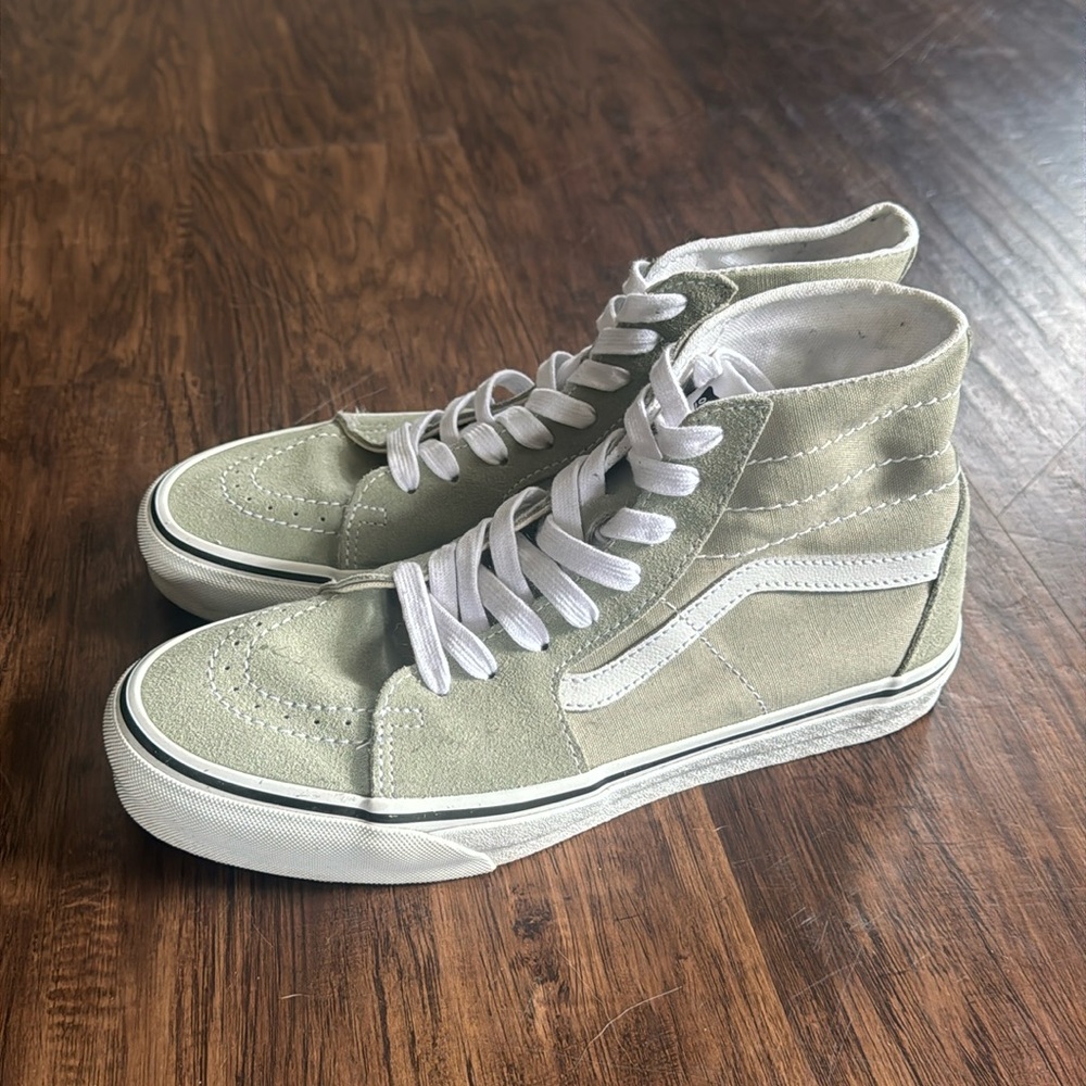M8/W9.5 Sage green Hi Top Taper Vans